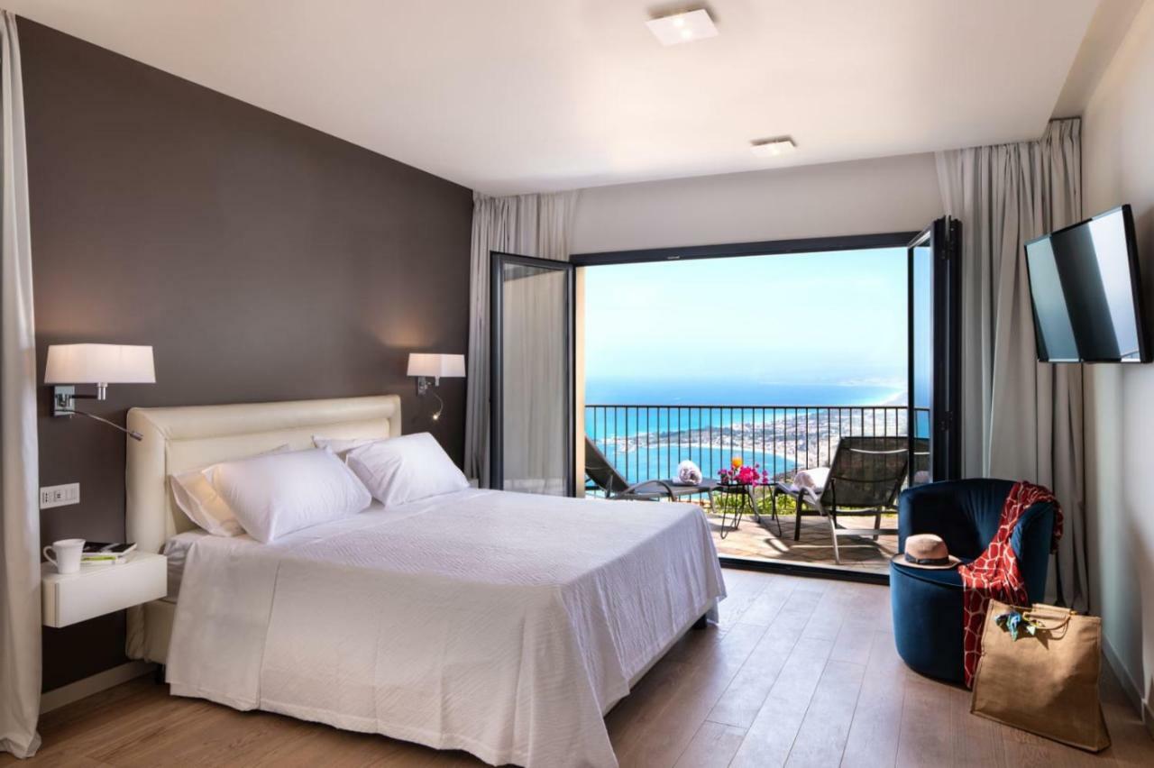 The View Luxury Apartments Taormina Exterior photo